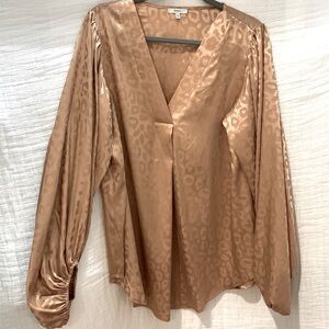 JODIFL ROSE GOLD SATIN LEOPARD PRINT BUBBLE SLEEVE BLOUSE. Like New SIZE L
